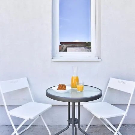 L'évasion, Terrasse Parking *