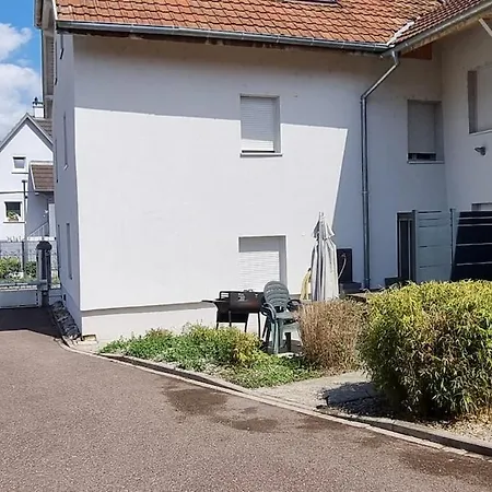 L'évasion, Terrasse Parking